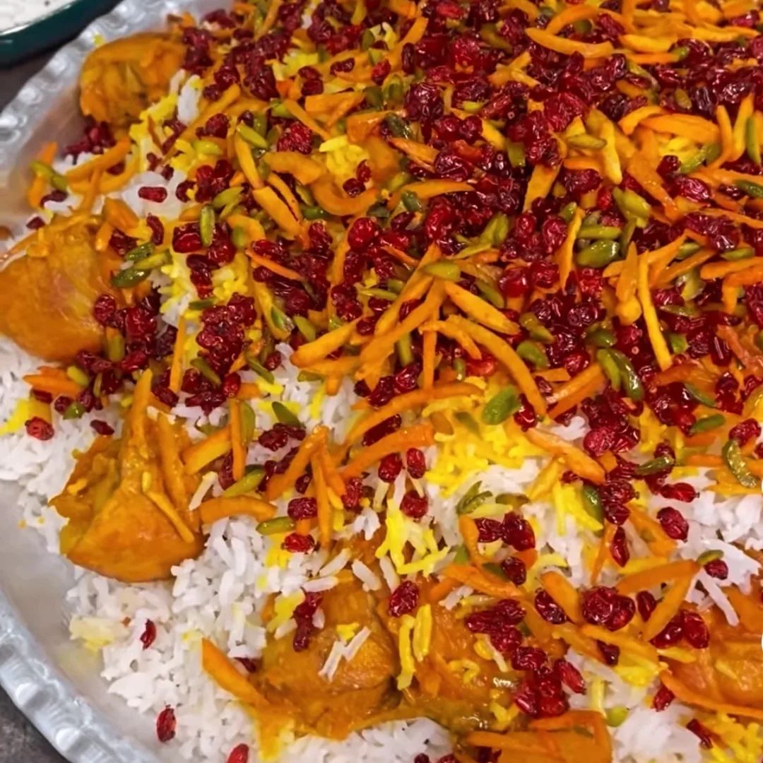 طرز تهیه زرشک پلو با مرغ نگینی