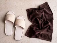 چند نکته مهم برای شستن دمپایی حوله ای