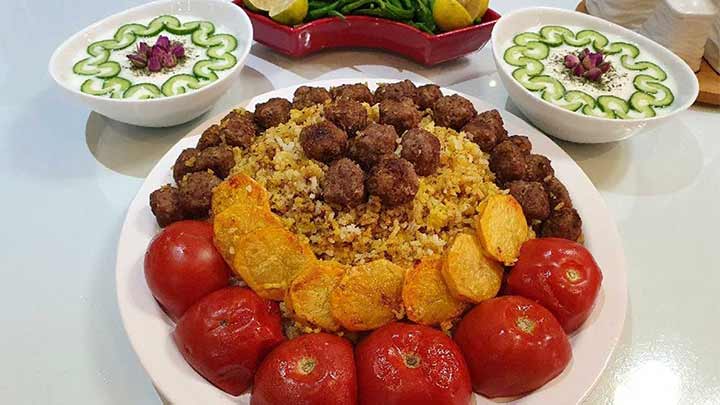 مراحل تهیه سماق پلو با کباب خانگی