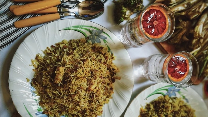 مراحل تهیه پلو کنگر