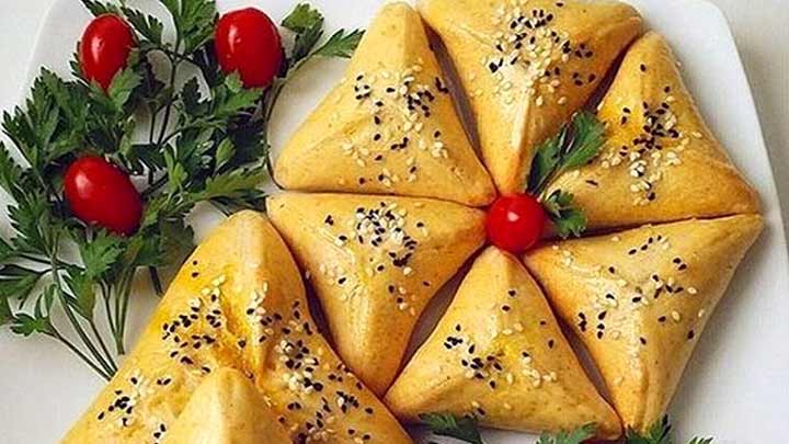 مراحل تهیه فطایر گوشت و قارچ