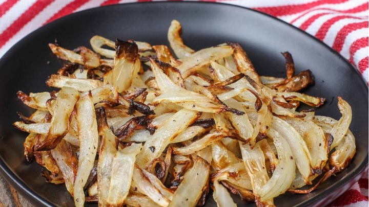با این ۵ روش طلایی، پیاز داغ بدون روغن تهیه کنید