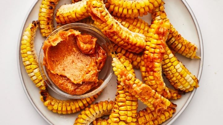 دنده بلال با سس مخصوص؛ یک میان وعده خوش‌خوراک
