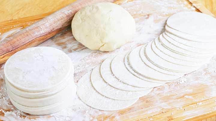 رسپی خمیر پیراشکی در خانه؛ سالم و بدون مواد نگهدارنده