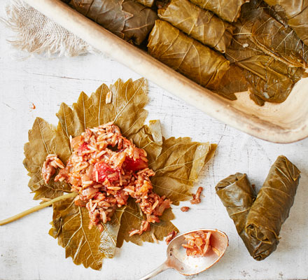 دلمه برگ مو مجلسی