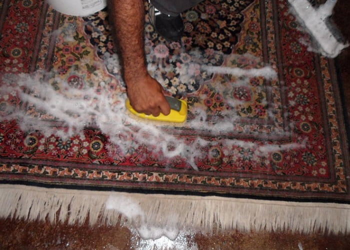 سفید کردن ریشه فرش در منزل و قالیشویی سفید کردن ریشه فرش در منزل