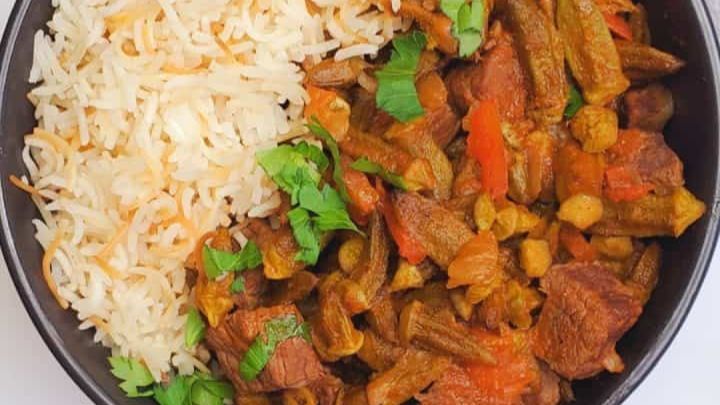 رسپی بامیه پلو با گوشت قلقلی؛ خوشمزه با نکات ریز