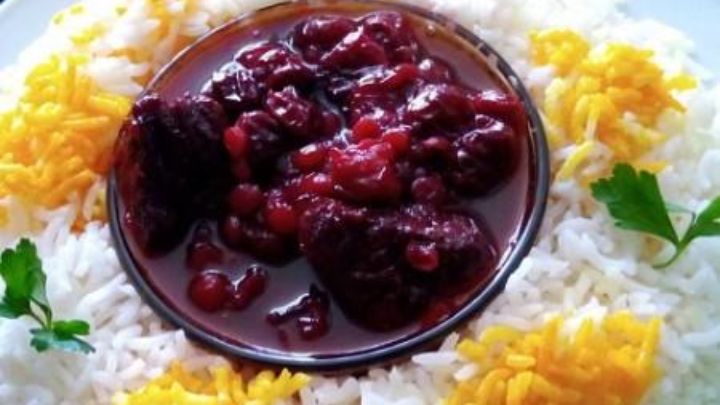 نکات و فوت و فن‌های تهیه خورش آلبالو با مرغ