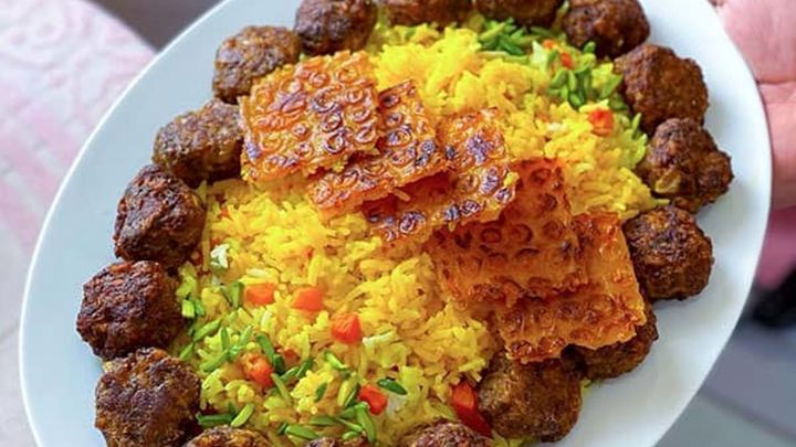 سرو غذای علی پاشا