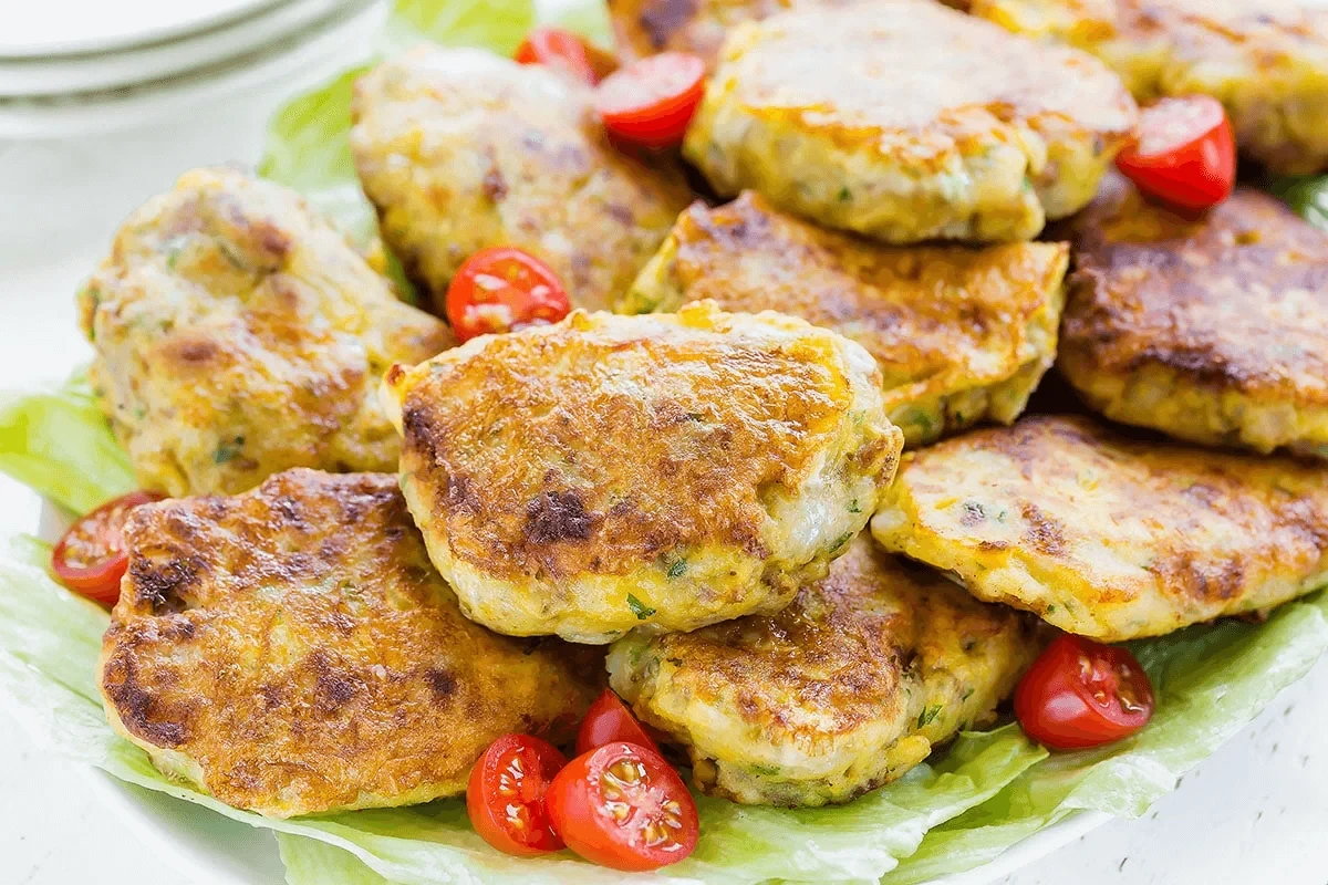 دستور تهیه کوکو سوسیس خوشمزه و مجلسی (مرحله به مرحله)