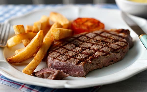 مواد لازم و آموزش استیک گوشت خانگی (مرحله به مرحله)