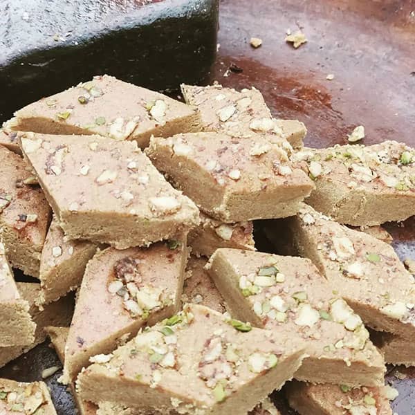 مواد لازم و آموزش حلوای تبجه تانی برای 2 یا 4 یا 6 نفر | تناسب ساده