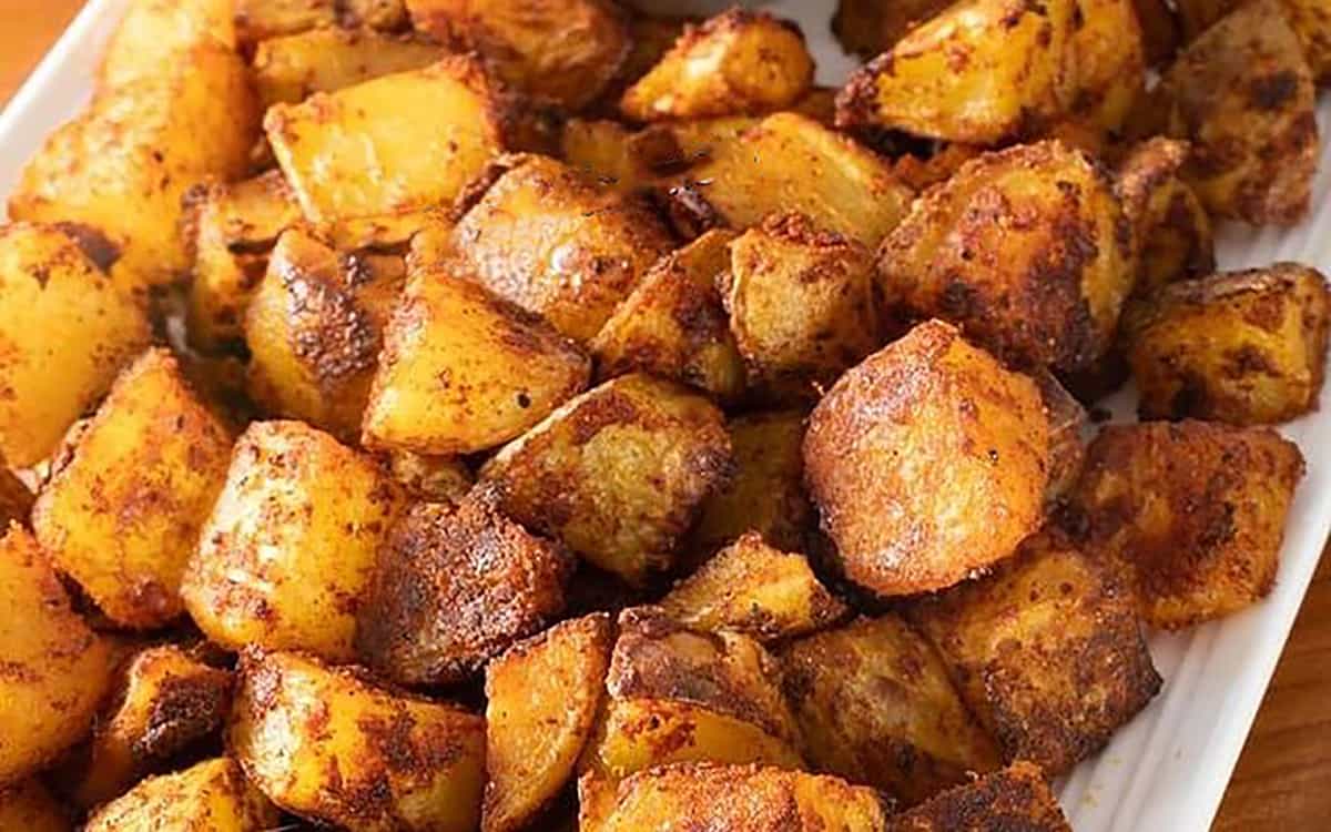 مواد لازم و آموزش سیب زمینی اسپایسی برای 2 یا 4 یا 6 نفر | تناسب ساده
