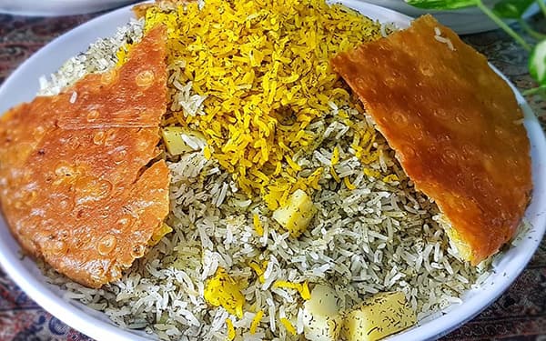 مواد لازم و آموزش سیب پلو خانگی (مرحله به مرحله)