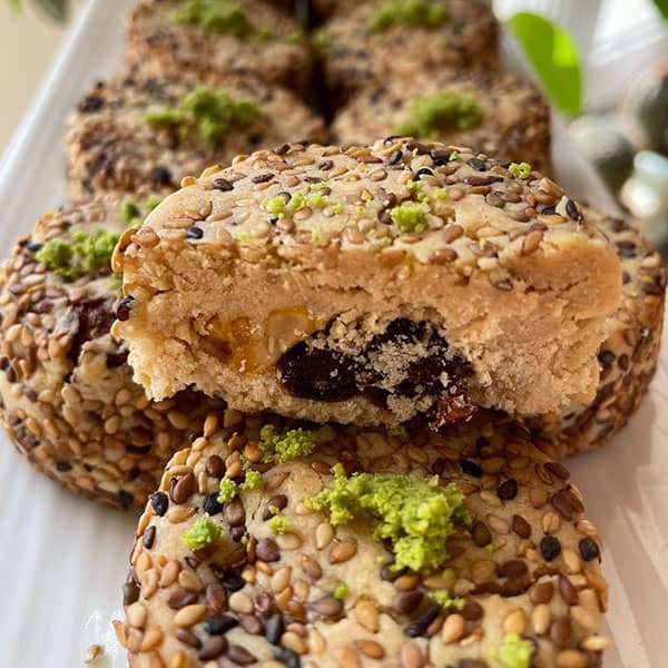 مواد لازم و آموزش شیرینی ارده و خرما خانگی (مرحله به مرحله)