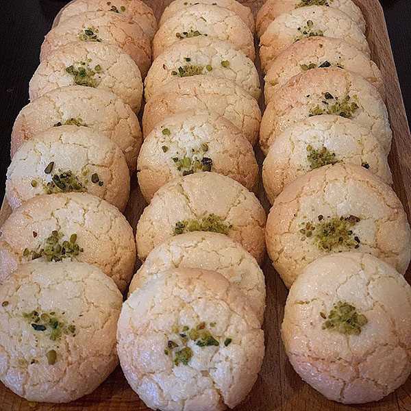 مواد لازم و آموزش شیرینی نارگیلی خانگی (مرحله به مرحله)