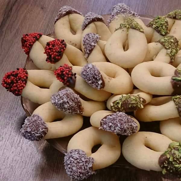 مواد لازم و آموزش شیرینی نعلی خانگی (مرحله به مرحله)