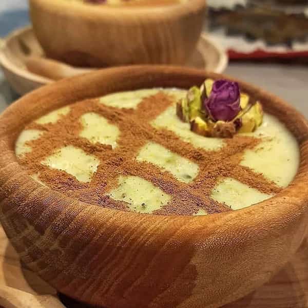مواد لازم و آموزش فرنی پسته ای برای 2 یا 4 یا 6 نفر | تناسب ساده