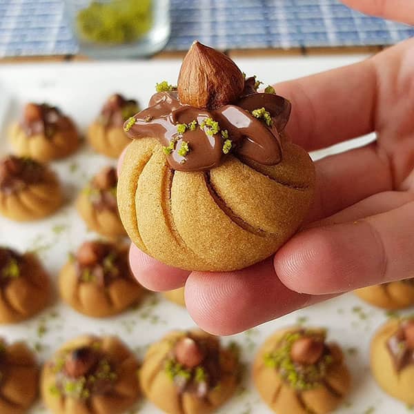 مواد لازم و آموزش قرابیه حلوا خانگی (مرحله به مرحله)