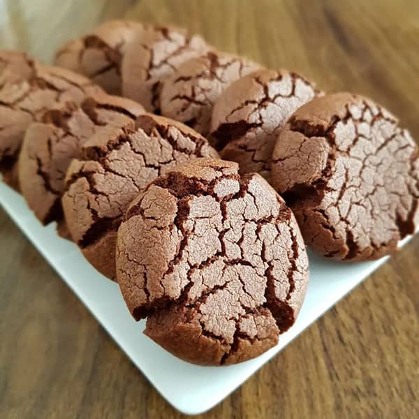 مواد لازم و آموزش قرابیه شکلاتی خانگی (مرحله به مرحله)