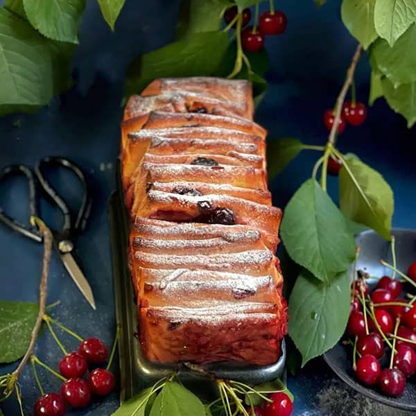 مواد لازم و آموزش نان آلبالویی خانگی (مرحله به مرحله)