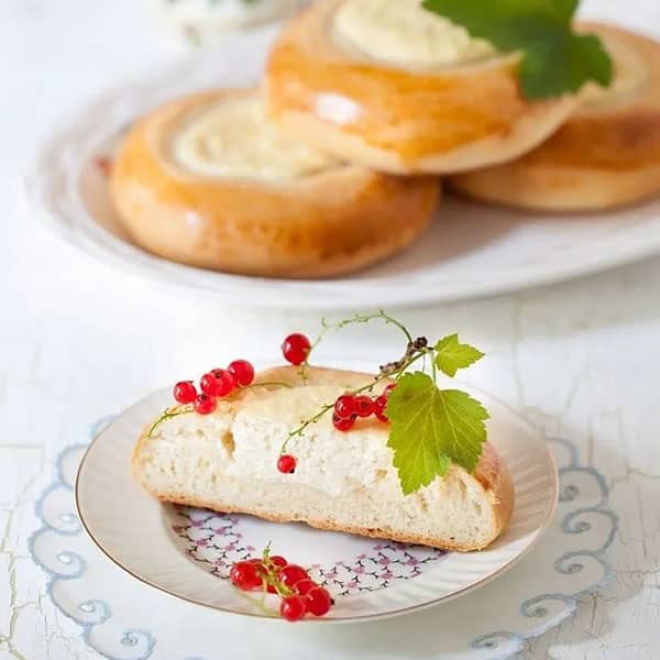 مواد لازم و آموزش نان شیرینی واتروشکا خانگی (مرحله به مرحله)