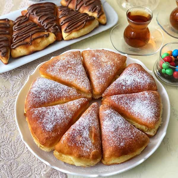 مواد لازم و آموزش پیراشکی با کرم لیمویی خانگی (مرحله به مرحله)