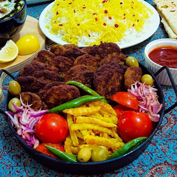 مواد لازم و آموزش کتلت مرغ و گوشت برای 2 یا 4 یا 6 نفر | تناسب ساده