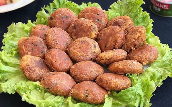 مواد لازم و آموزش کوفته تن ماهی خانگی (مرحله به مرحله)