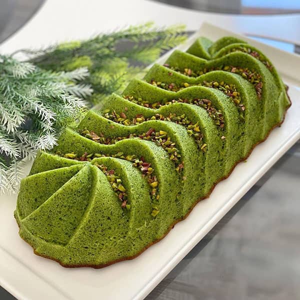 مواد لازم و آموزش کیک اسفناج پنبه ای خانگی (مرحله به مرحله)