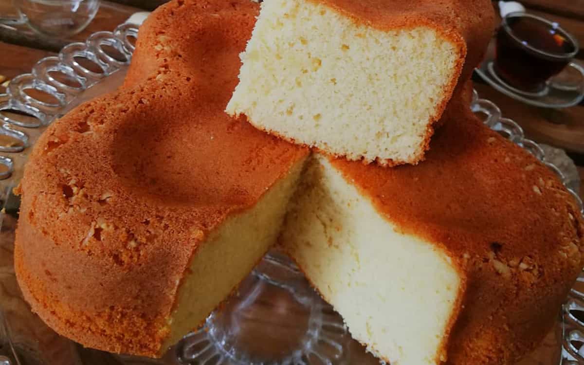 مواد لازم و آموزش کیک ذرت خانگی (مرحله به مرحله)