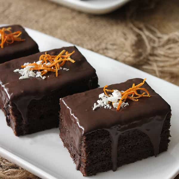 مواد لازم و آموزش کیک ساچر خانگی (مرحله به مرحله)