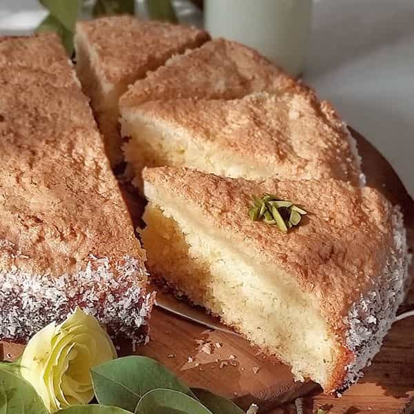 مواد لازم و آموزش کیک مکرون خانگی (مرحله به مرحله)