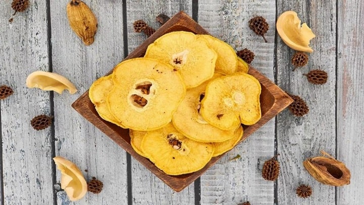 چگونه به را خشک کنیم که سیاه نشود؟ بهترین روش خشک کردن