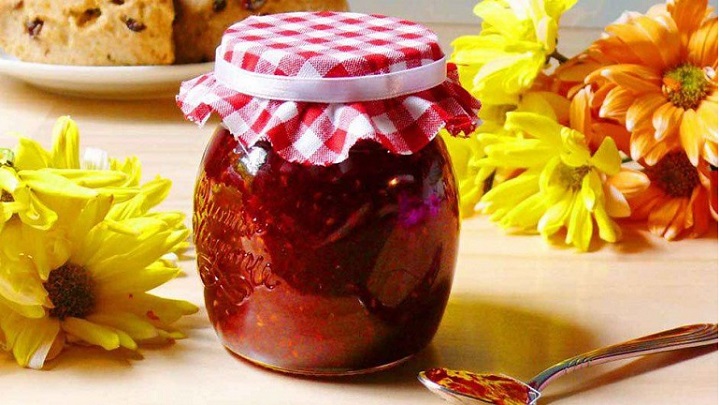 ۲ رسپی رب زرشک خانگی + نکات و فوت‌وفن ها