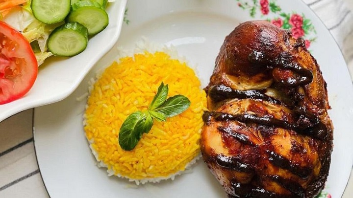 ۴ رسپی سس اکبر جوجه؛ راز خوشمزگی اکبرجوجه رستورانی