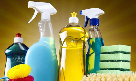 راهنمای کامل انواع شوینده‌ها و نکات کلیدی آن‌ها