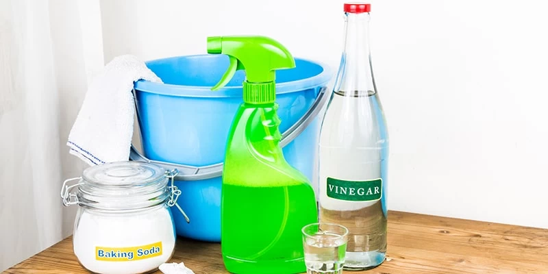 چطور در خانه مواد شوینده درست کنیم؟ (2 ترفند عالی)