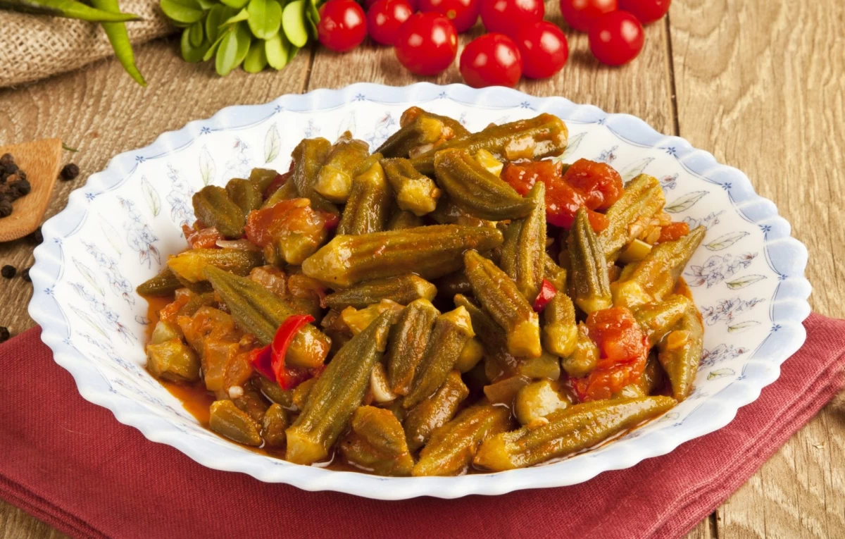 جلوگیری از لیز یا لزج شدن خورش بامیه با چند ترفند ساده (2 نکته مهم)