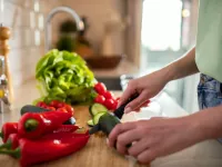 18 تکنیک برای تیز کردن چاقو در منزل