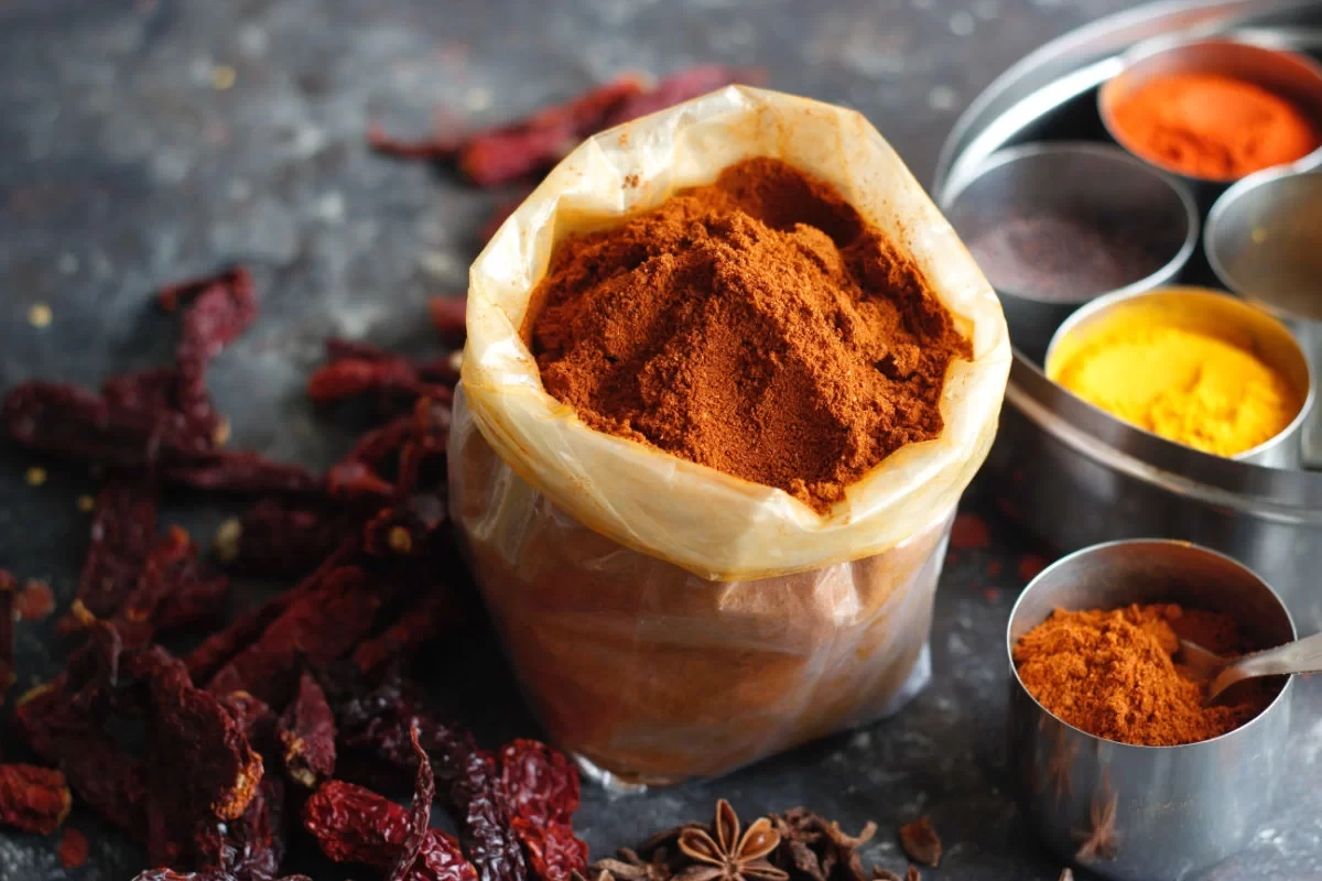 معرفی، طرز تهیه و کاربرد ادویه دودی آبادان (2 نکته مهم)