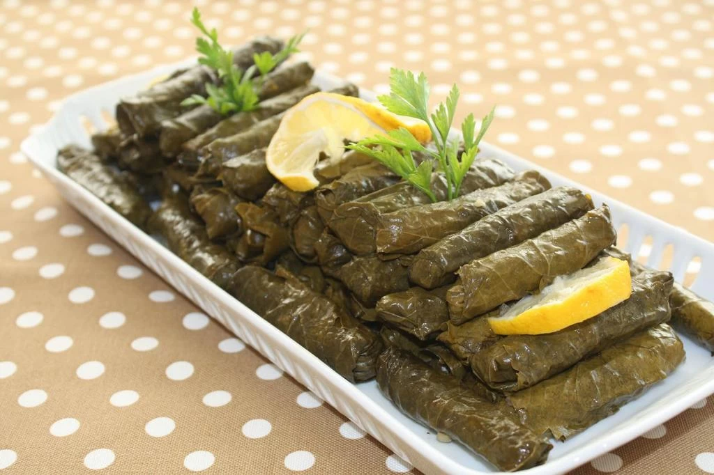 ادویه دلمه برگ مو چیست ؟ (2 نکته مهم) ادویه دلمه برگ مو چیست ؟ (2 نکته مهم)