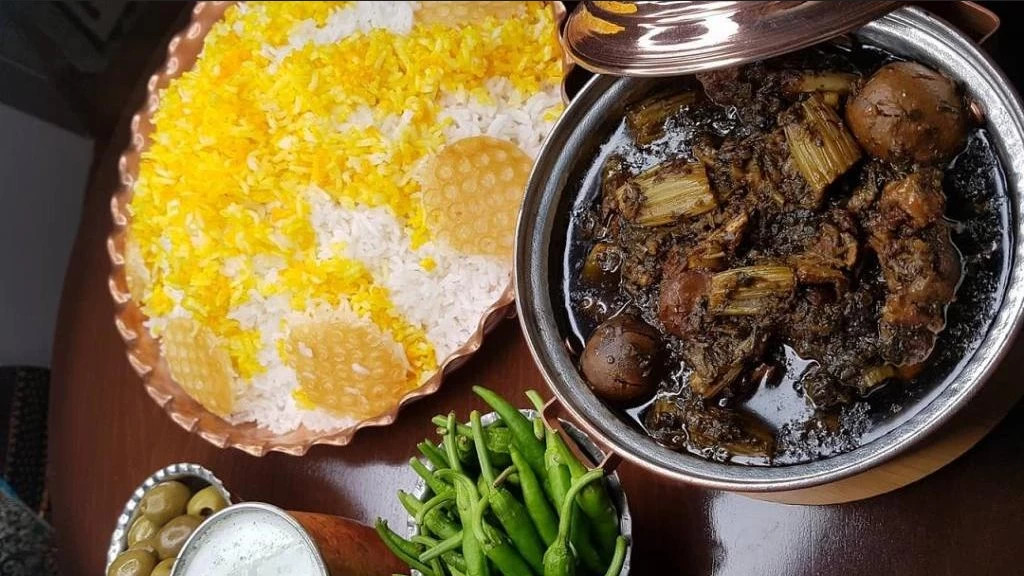 سبزی خورش کرفس شامل چه سبزی هایی میشود ؟ (2 نکته مهم)