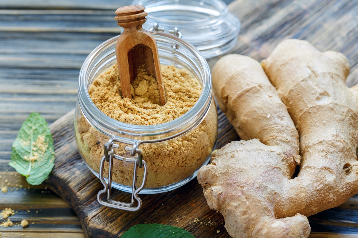 3 گام موثر جهت تهیه پودر زنجبیل در خانه (2 نکته مهم)