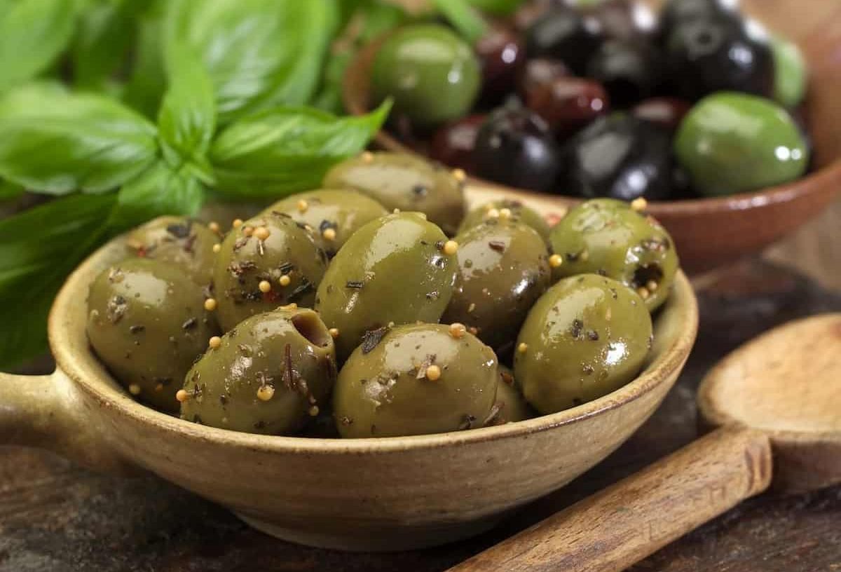 بهترین و سالم‌ترین شکل نگهداری زیتون