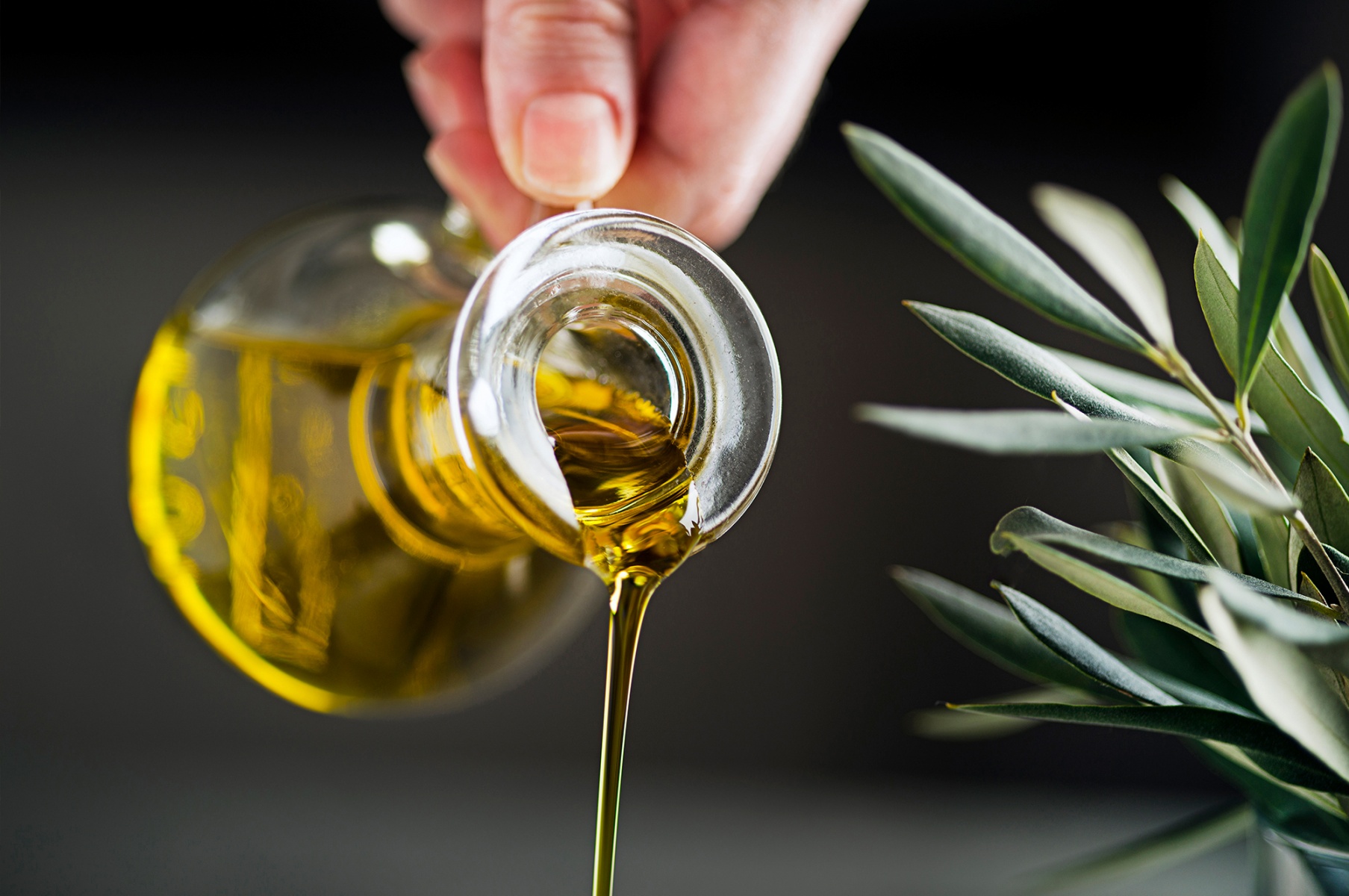  روغن آووکادو و روغن زیتون 