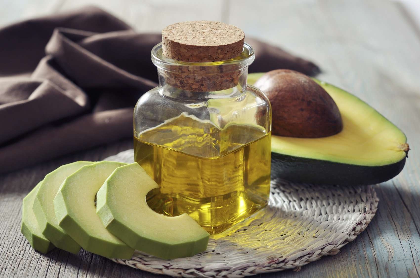عکس روغن آووکادو