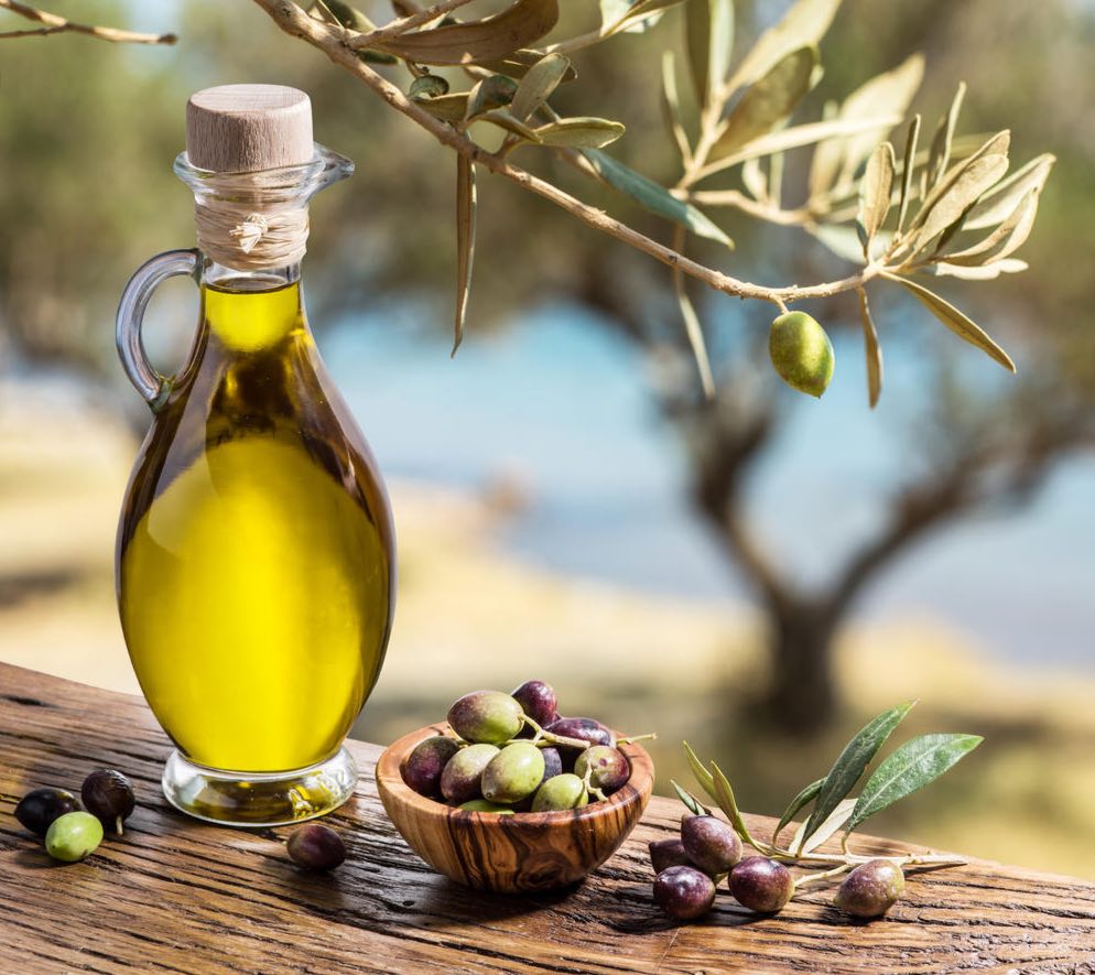 زمان ماندگاری روغن زیتون چقدر است؟ (2 نکته مهم)
