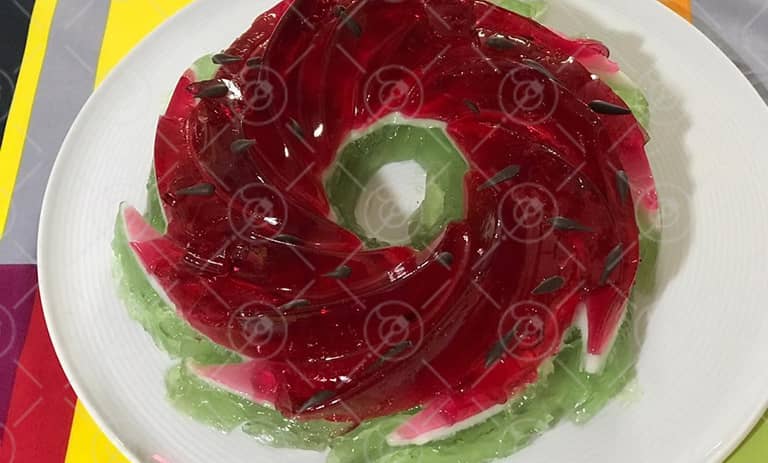 رسپی ژله‌ هندوانه‌ای؛ مخصوص شب یلدا