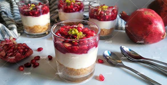 چیز کیک اناری لیوانی خوشمزه برای شب یلدا